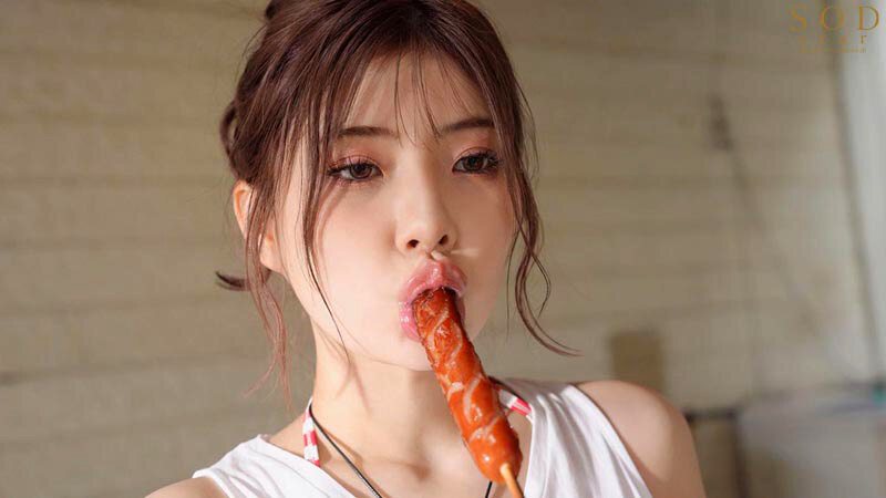 神木麗：巨乳｜欲求不満女子大生は海の家の短期バイト中ビーチに集まる男達の筋肉と汗の匂いにムラムラが抑えられず…SEX懇願じゅぽフェラで誘惑しまくった 神木麗【フェラ動画レビュー】（1start00232）